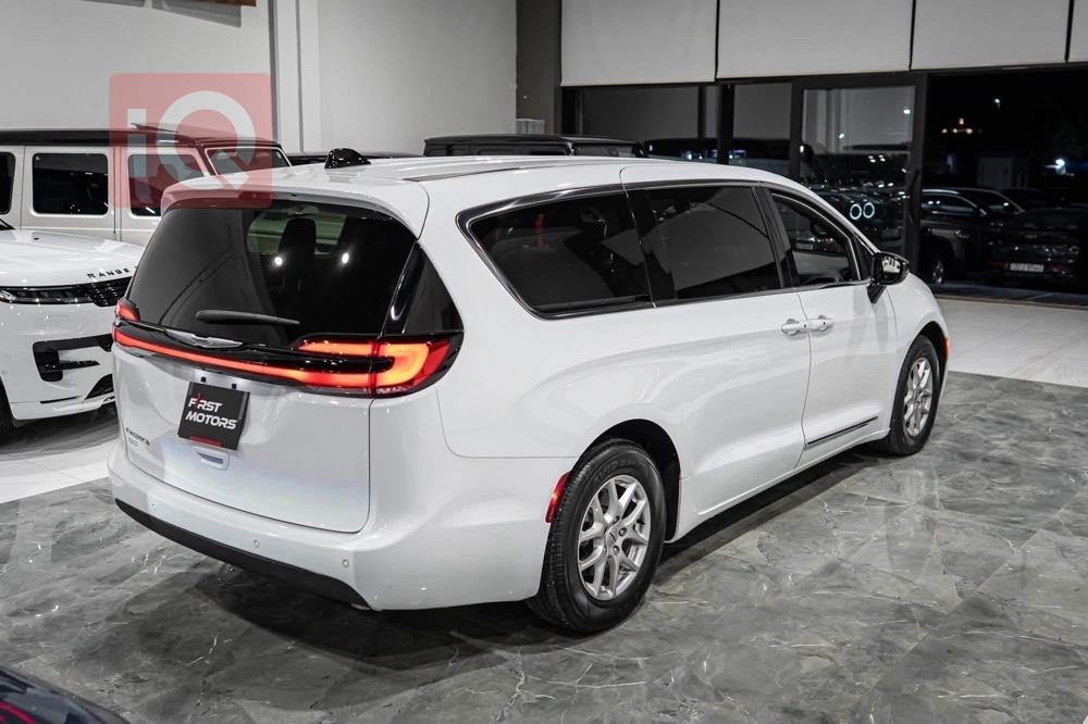 Chrysler Pacifica